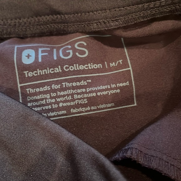 Figs Espresso Scrub Set Catarina Top Small and Jogger Pant Medium Tall - Picture 3 of 4